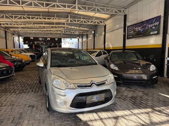 CITROËN C3 1.2 PURE TECH FLEX ATTRACTION MANUAL